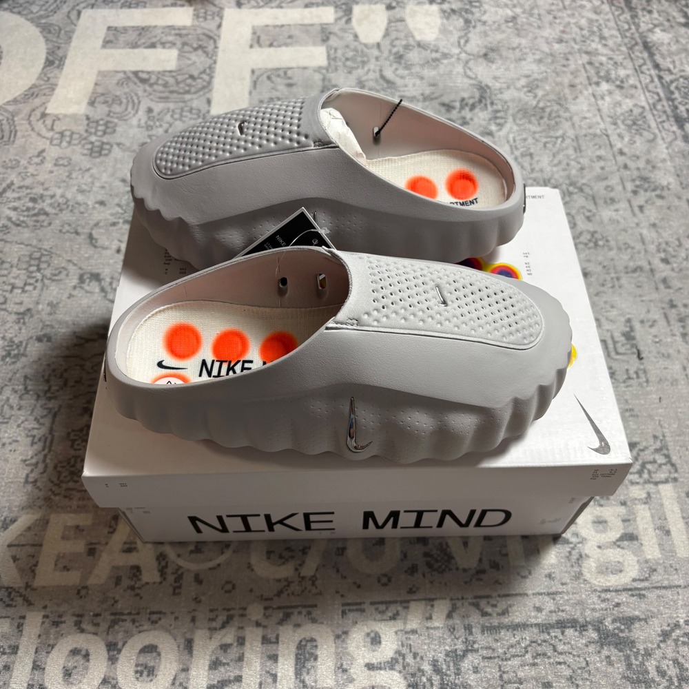 Nike ISPA MindBody Mule Mens 8 Light Grey Orange Slip On Slides NWT DZ0230-001